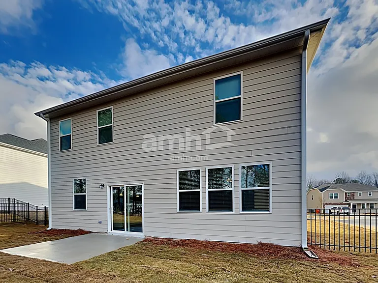 509 Slew Dr — Photo 32