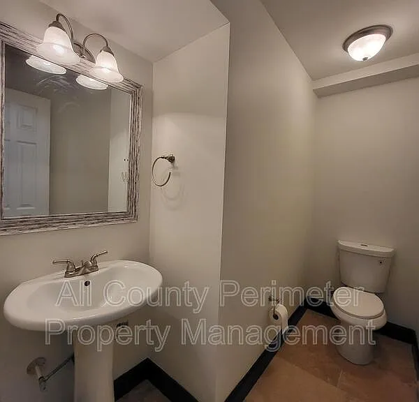 6980 Roswell Rd #C5 — Photo 8