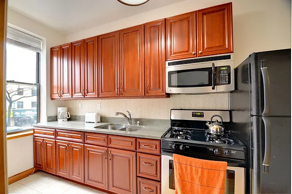 Rented by Smart City Real Estate LLC | media 22