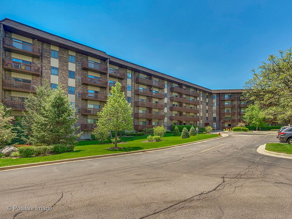 1st image of 120 Lakeview Dr APT 309