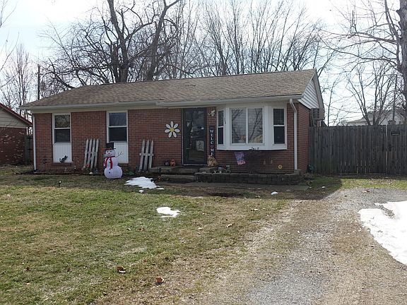 2nd image of 724 Brookhaven Dr