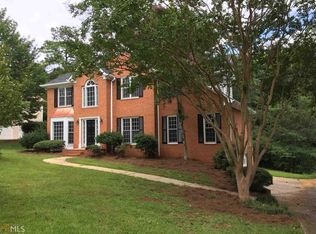 9480 Lakeview Ct, Douglasville, GA 30135