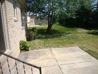 2nd image of 52040 Hayes Rd