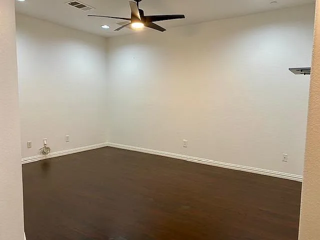 6497 Riviera Dr — Photo 11