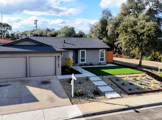 580 N Oak Ave, Oakdale, CA 95361
