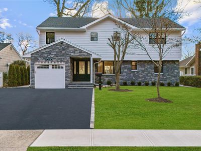 1574 Middle Neck Road, Port Washington, NY, 11050