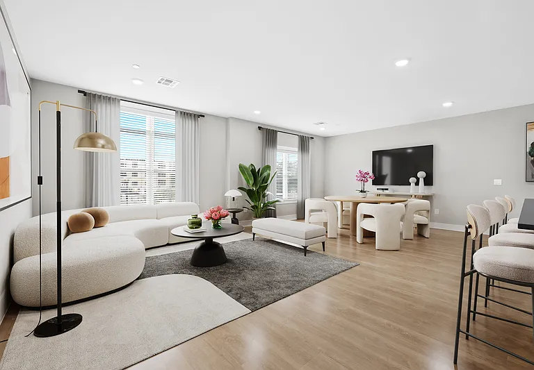 Providence Place — Photo 11