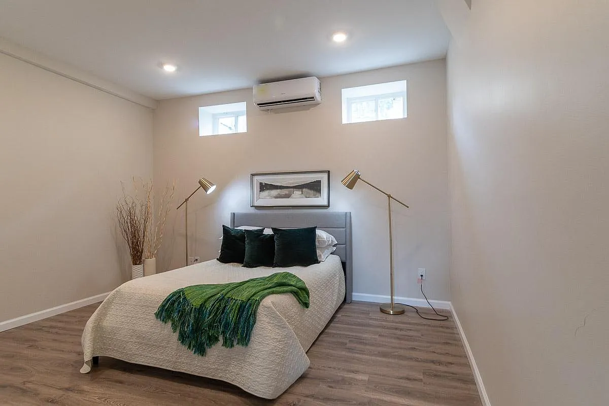 60 Linden Ave — Photo 4