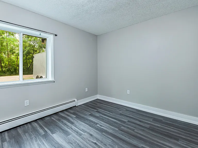 9275 Brookside Dr #H — Photo 13