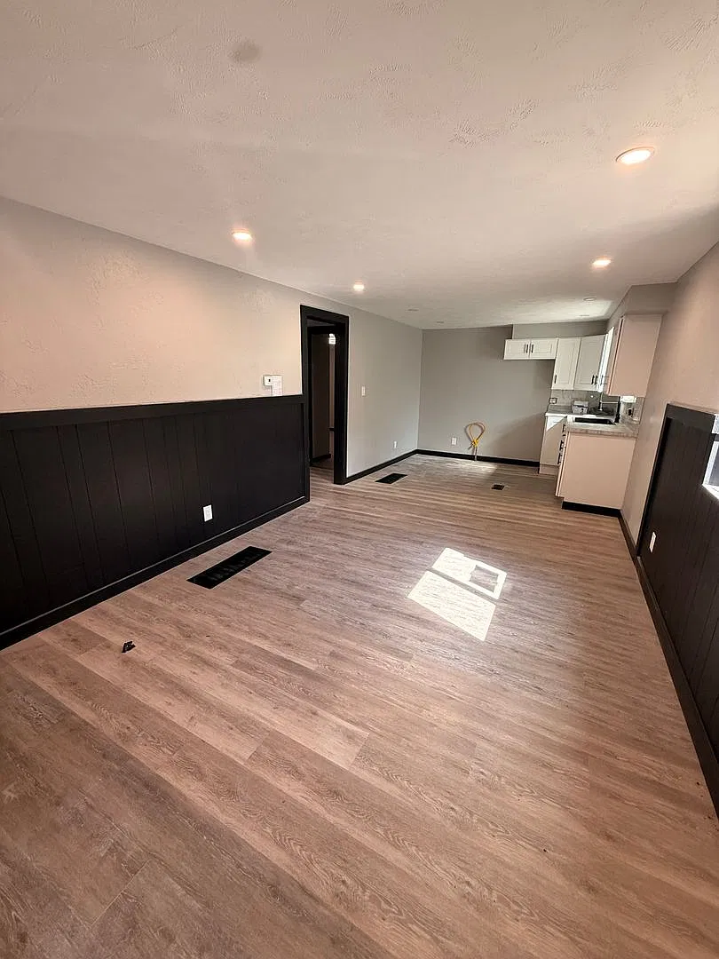 1600 Woodmont Avenue — Photo 2