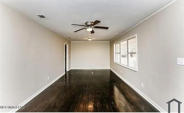 103 Chatham Cir — Photo 2