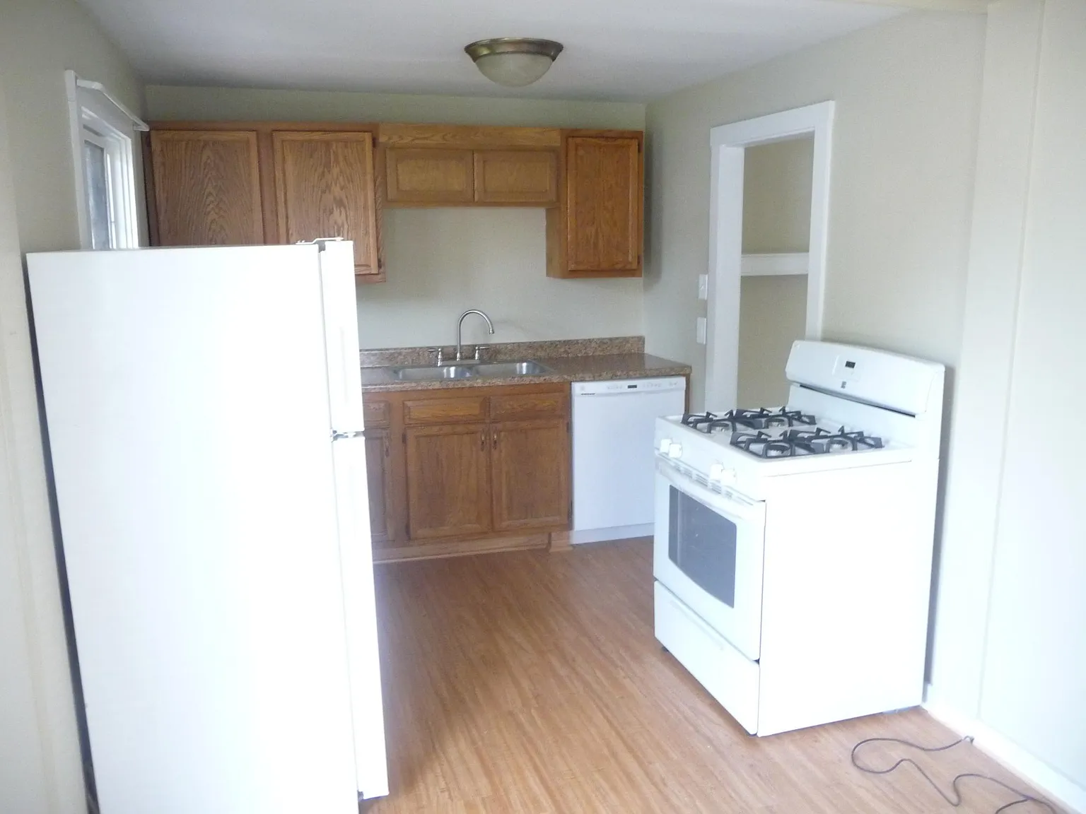 415 Sewickley St — Photo 3