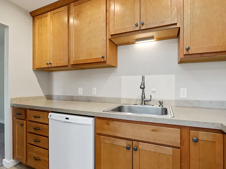 418 Stow Ave S #3 — Photo 9