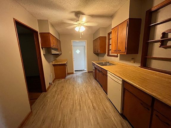 2nd image of 2080 Pryne Dr