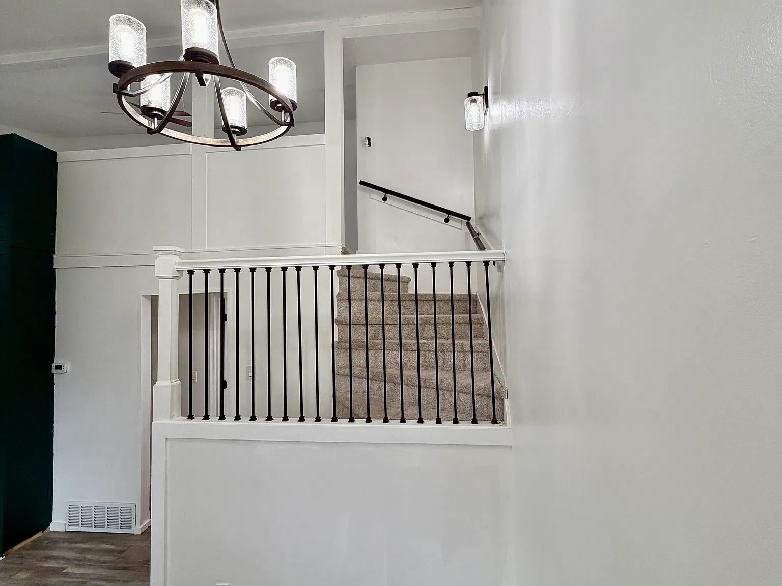 2 bed, 1123 sqft, $1,650 — Photo 4