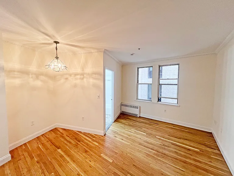 55 Sip Ave #4D — Photo 3