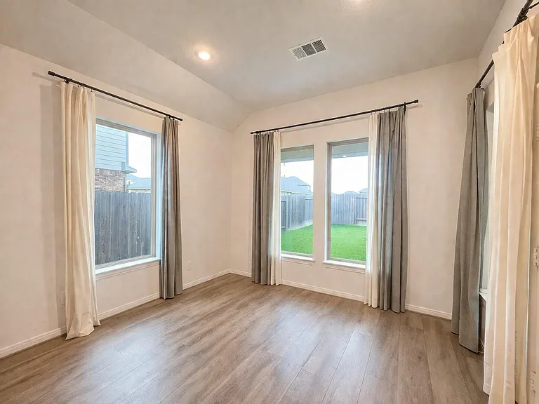 31630 Zoe Point Dr — Photo 8