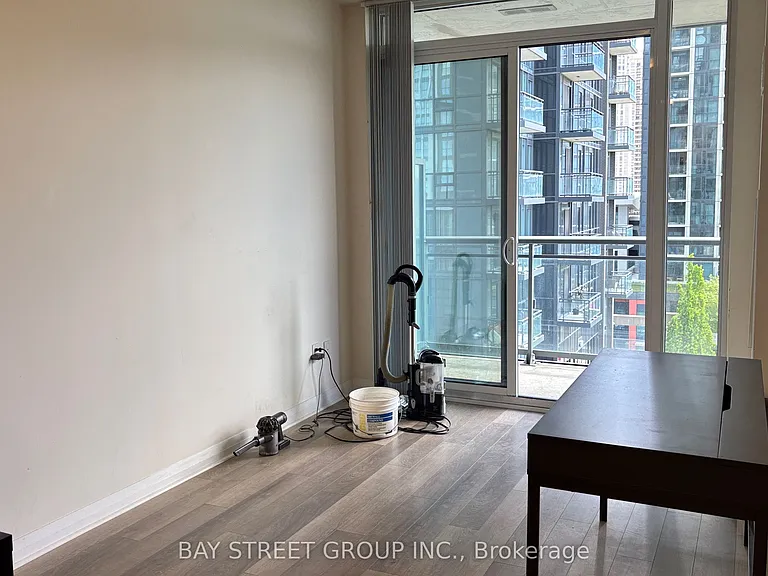 5033 Four Springs Ave #611 — Photo 4