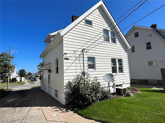 2nd image of 4715 Tuxedo Ave