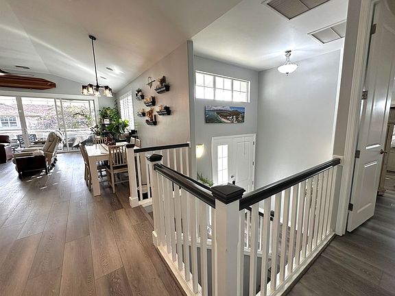 4th image of 83 Moana Ave