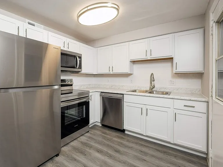 Townhomes at Fairways — Photo 40