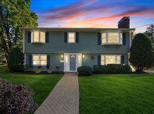38 Sonning Rd, Beverly, MA 01915