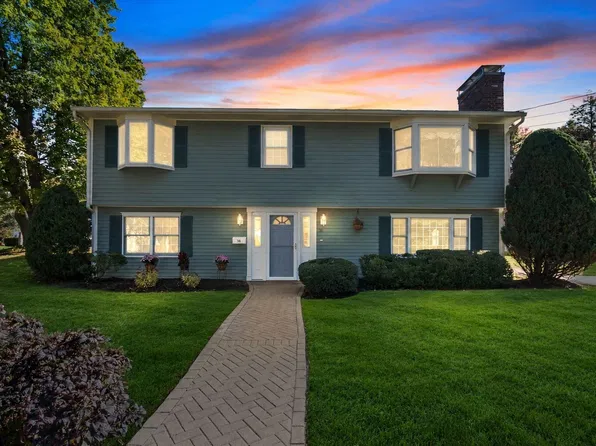 38 Sonning Rd, Beverly, MA 01915