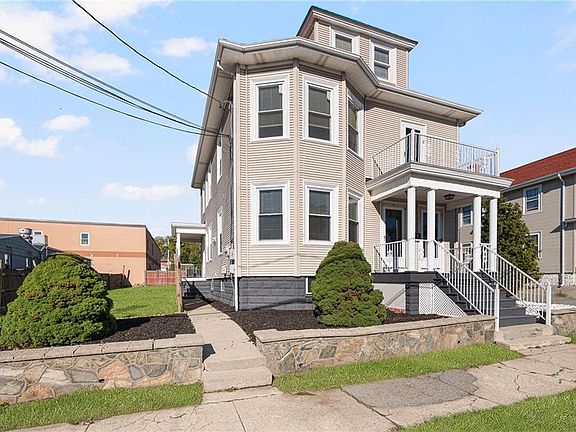 2nd image of 4 S Carpenter St