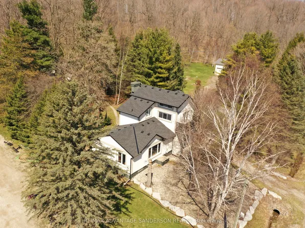 9584 Melrose Dr, Middlesex Centre, ON N0L 1R0