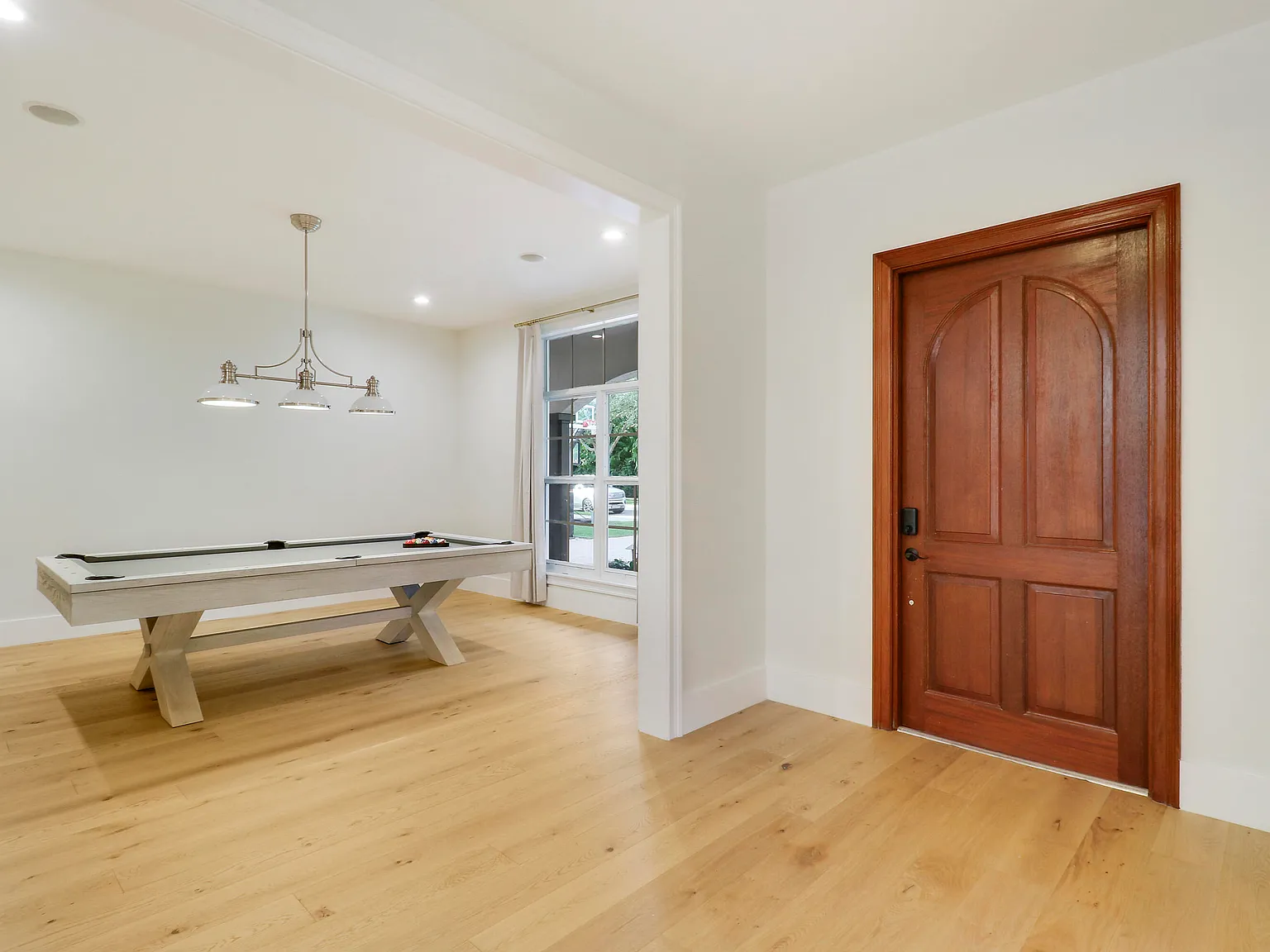 5 bed, 4.5 bath, 4666 sqft, $15,000 — Photo 4