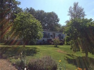 35 S Bank Rd, Lilliwaup, WA 98541