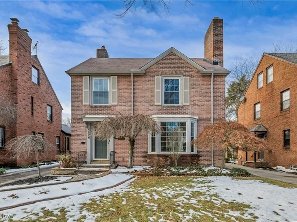 2596 Saybrook Rd, University Heights, OH 44118