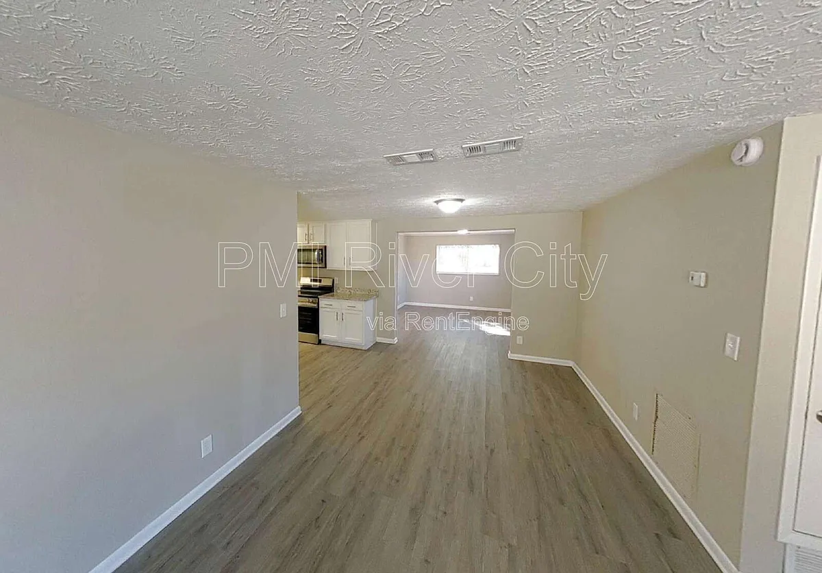 Building Photo - 1214 Santiago Dr