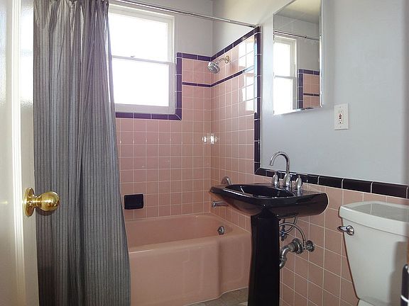 4th image of 5252 Gary St