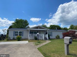 227 Miss Staci Dr, Martinsburg, WV 25404