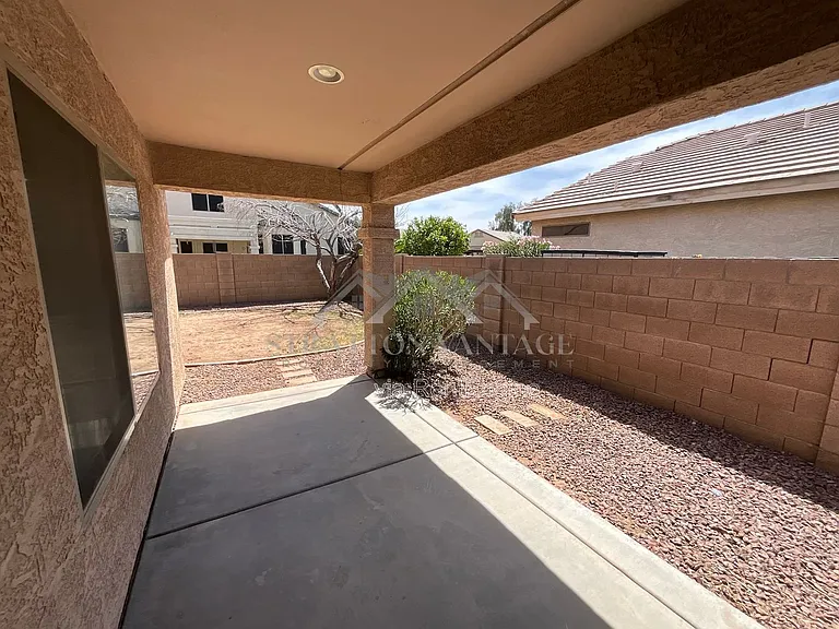 3521 E Juanita Ave — Photo 27
