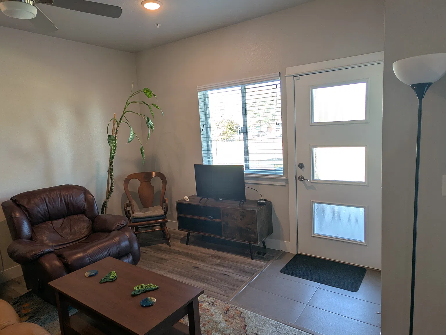 2 bed, 2.5 bath, 1646 sqft, $2,450 — Photo 4
