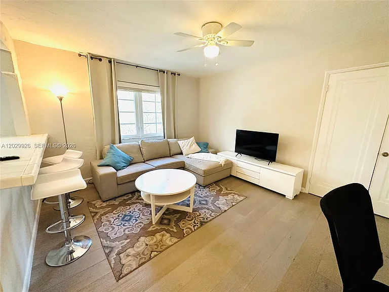 260 Euclid Ave #27 — Photo 8