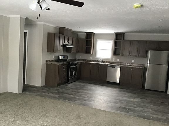 2nd image of 1525 Georgia St #144