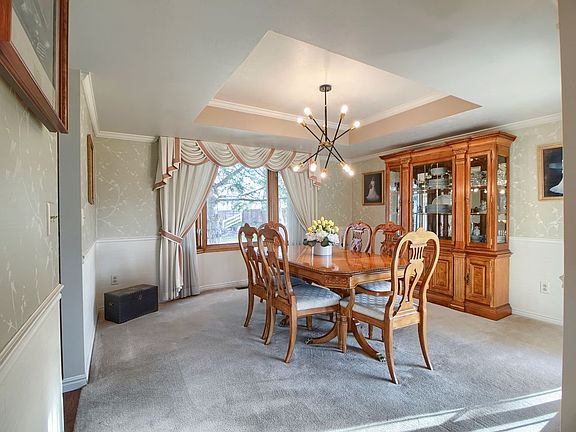 5th image of 1285 E Manfield Way