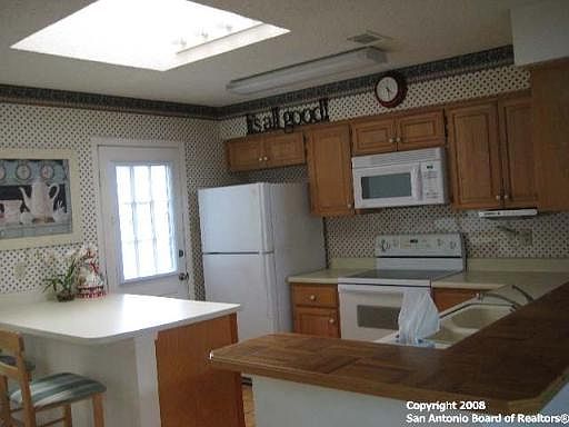 2nd image of 116 CAMPBELL DR #114