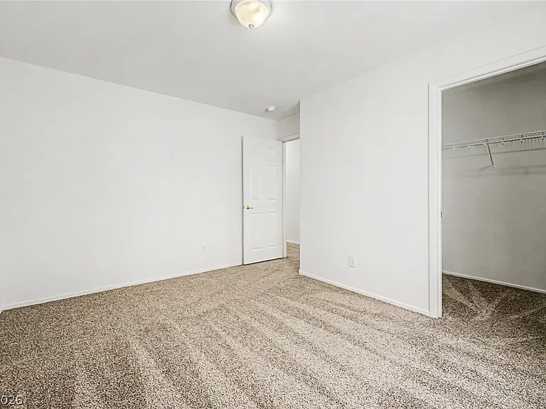 11735 San Rossore Ct — Photo 32