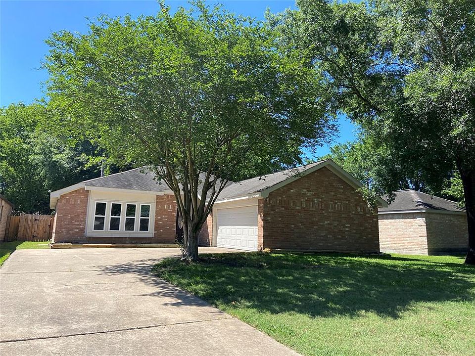 1st image of 11715 Moltere Dr