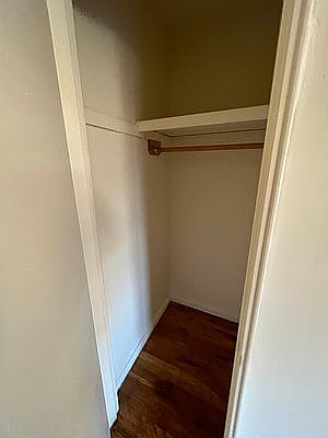 4th image of 24 Stratford Ave #1DB