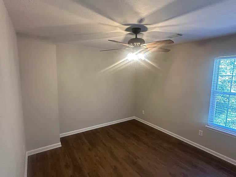 Upstairs bedroom 2