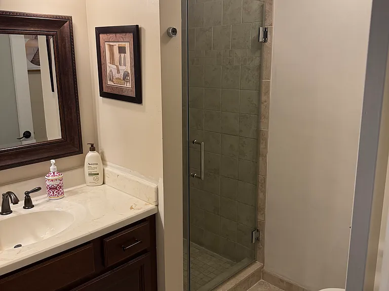 22 Van Horn Pl — Photo 9