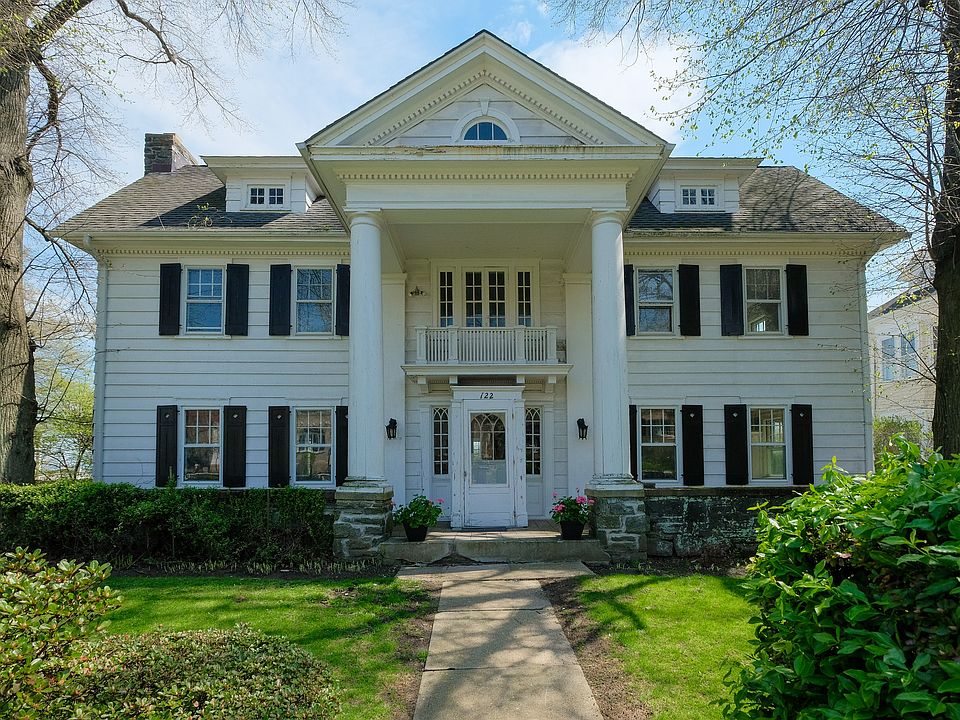122 Sutton Manor Rd, New Rochelle, NY 10801 | Zillow