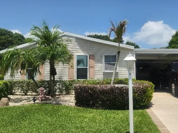7811 McClintock Way, Port Saint Lucie, FL 34952