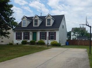 37 Paddock Dr, Glassboro, NJ 08028