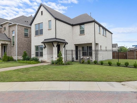 5th image of 711 Prairie Falcon Dr